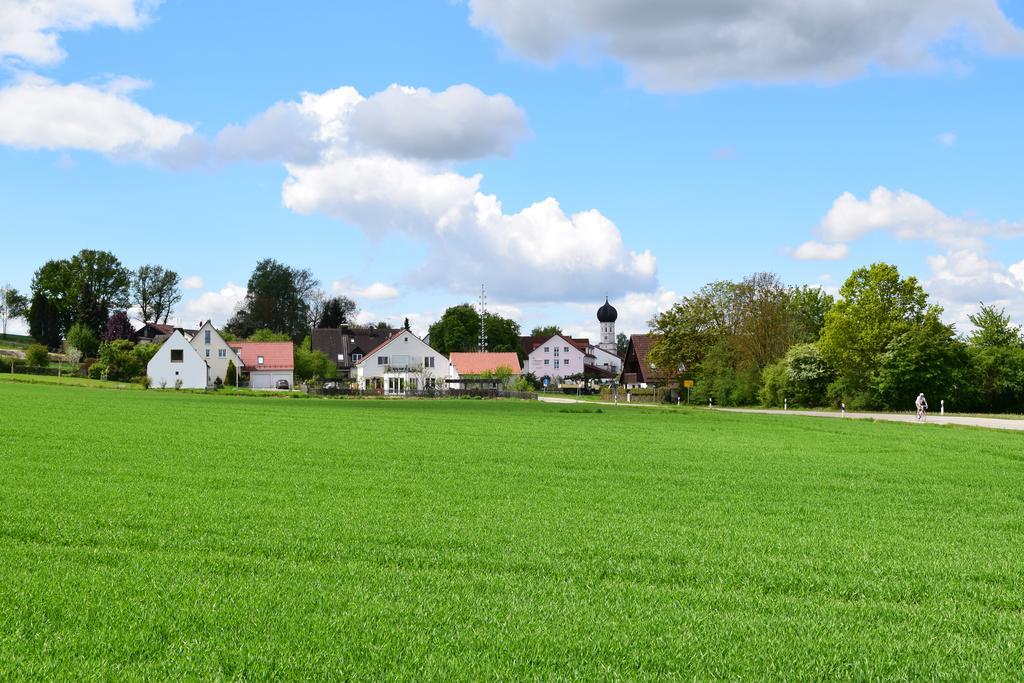 Gasthaus Und Hotel Goettler Josef Rumeltshausen Exteriér fotografie